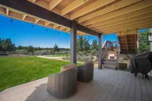 21770 Eastmont Dr, Bend, OR 97701 - Photo 51