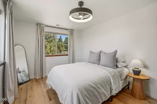21770 Eastmont Dr, Bend, OR 97701 - Photo 65