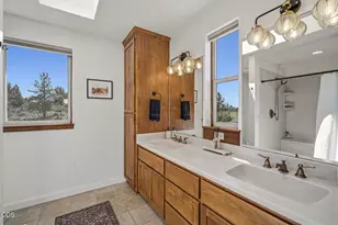 21770 Eastmont Dr, Bend, OR 97701 - Photo 39