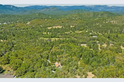 5121 Cloverlawn Drive, Grants Pass, OR 97527 - Photo 27