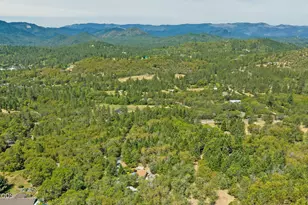 5121 Cloverlawn Dr, Grants Pass, OR 97527 - Photo 27