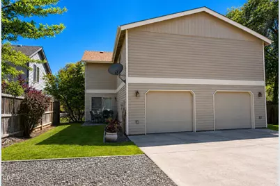 922 NW Ogden Avenue, Bend, OR 97703 - Photo 3