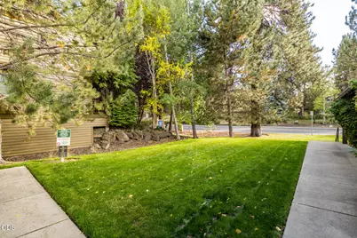 1929 NW Monterey Pines Drive #UNIT 5, Bend, OR 97703 - Photo 19