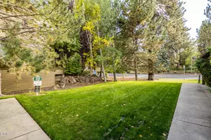 1929 NW Monterey Pines Dr, Bend, OR 97703 - Photo 19