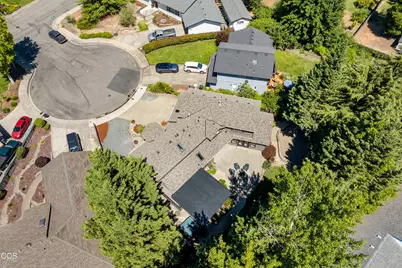 104 NW Dawnhill Court, Grants Pass, OR 97526 - Photo 47