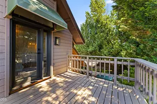 104 NW Dawnhill Ct, Grants Pass, OR 97526 - Photo 35