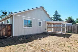 1005 N 10th St, Central Point, OR 97502 - Photo 19