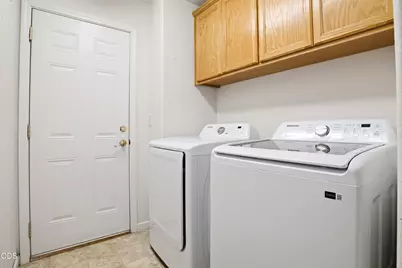 1005 N 10th Street, Central Point, OR 97502 - Photo 17