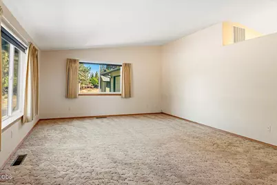 6565 NW Homestead Way, Redmond, OR 97756 - Photo 5