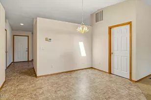 6565 NW Homestead Way, Redmond, OR 97756 - Photo 15