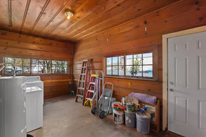 118 S Caves Avenue, Cave Junction, OR 97523 - Photo 27
