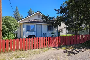 139 S 2nd Ave, Chiloquin, OR 97624 - Photo 3
