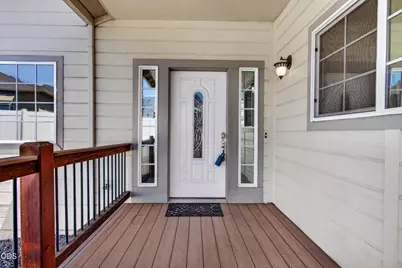 589 N Heights Drive, Eagle Point, OR 97524 - Photo 11