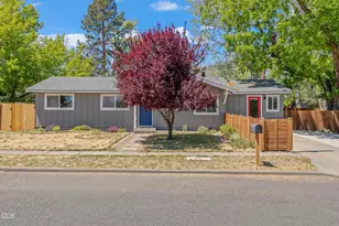 2639 NE Harvey Ln, Bend, OR 97701 - Photo 3