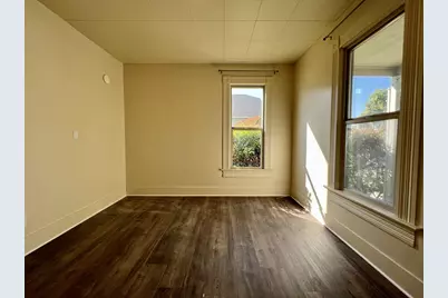 325 W 4th Street, Medford, OR 97501 - Photo 15