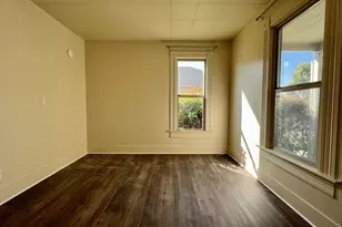 325 W 4th St, Medford, OR 97501 - Photo 15