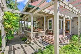 120 Wells Fargo Dr, Jacksonville, OR 97530 - Photo 5