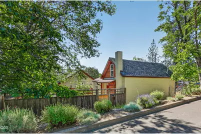 307 Hillcrest Street, Ashland, OR 97520 - Photo 39