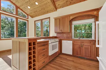 307 Hillcrest Street, Ashland, OR 97520 - Photo 7