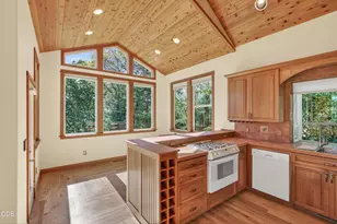307 Hillcrest St, Ashland, OR 97520 - Photo 7