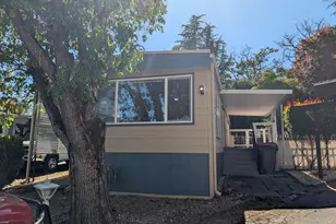 1055 N 5th St, Jacksonville, OR 97530 - Photo 19