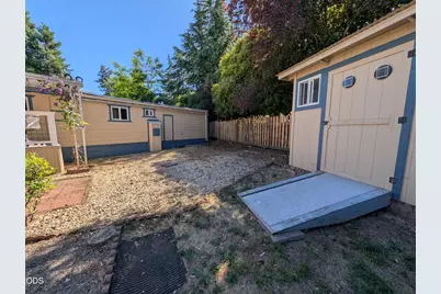 1055 N 5th Street #UNIT 149, Jacksonville, OR 97530 - Photo 17