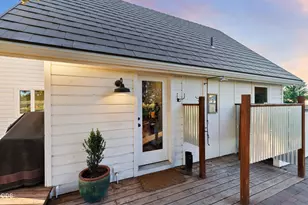66300 White Rock Loop, Bend, OR 97703 - Photo 45