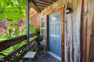 326 N Main St, Ashland, OR 97520 - Photo 37