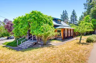 326 N Main St, Ashland, OR 97520 - Photo 49