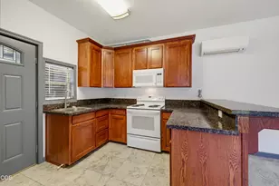 326 N Main St, Ashland, OR 97520 - Photo 25