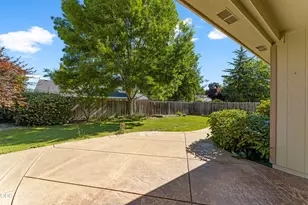 2690 SW Trinity Way, Grants Pass, OR 97527 - Photo 27