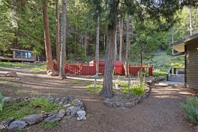 24041 Highway 140, Eagle Point, OR 97524 - Photo 53