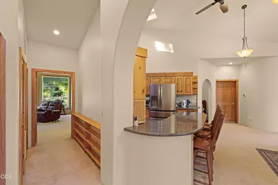 24041 Highway 140, Eagle Point, OR 97524 - Photo 15