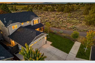 21314 SE Daylily Avenue, Bend, OR 97702 - Photo 3