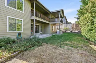 1056 Highlands Dr, Eagle Point, OR 97524 - Photo 41