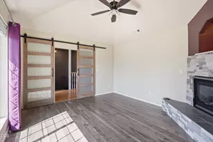 1056 Highlands Dr, Eagle Point, OR 97524 - Photo 7