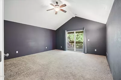 1056 Highlands Drive, Eagle Point, OR 97524 - Photo 19