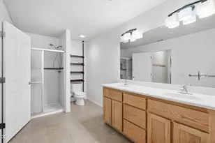 1056 Highlands Dr, Eagle Point, OR 97524 - Photo 23