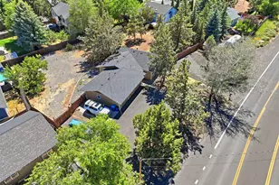 1975 NE Butler Market Rd, Bend, OR 97701 - Photo 33