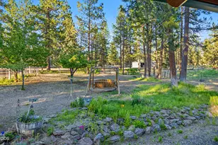 28333 Yonna Wood Rd, Bonanza, OR 97623 - Photo 3
