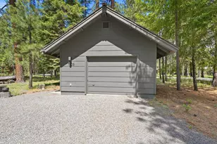71105 Meadow Grass Cir, Black Butte Ranch, OR 97759 - Photo 15