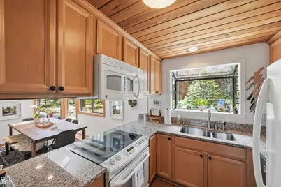 71105 Meadow Grass Circle #GH18, Black Butte Ranch, OR 97759 - Photo 13