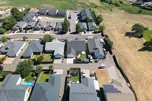 990 Win Way, Eagle Point, OR 97524 - Photo 27