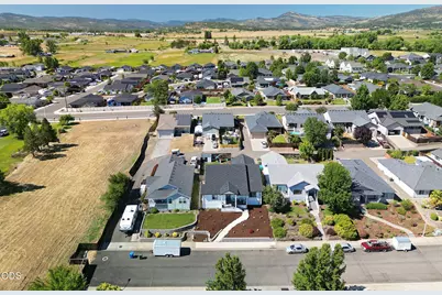 990 Win Way, Eagle Point, OR 97524 - Photo 35