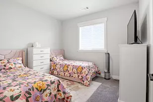 990 Win Way, Eagle Point, OR 97524 - Photo 13