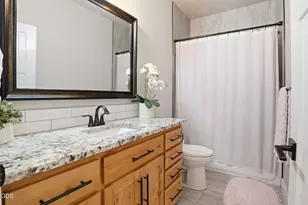 990 Win Way, Eagle Point, OR 97524 - Photo 17