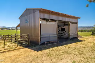 4060 NE Wittmer Rd, Prineville, OR 97754 - Photo 33