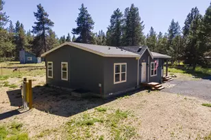 52745 Rainbow Dr, La Pine, OR 97739 - Photo 3