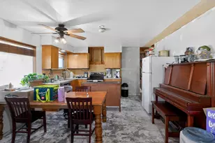 129 S Milwaukie Ave, Hines, OR 97738 - Photo 9