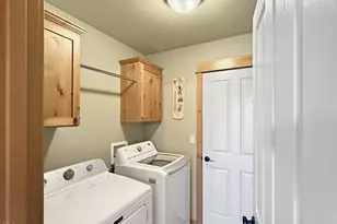 2021 SW 41st St, Redmond, OR 97756 - Photo 19